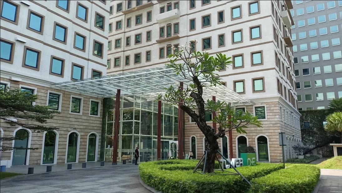 Gedung kampus STH Indonesia Jentera